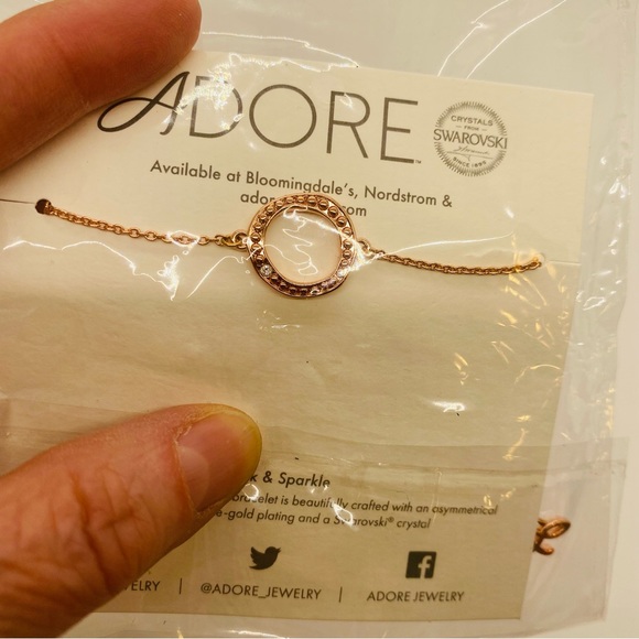 NWT Adore Bracelet Swarovski Crystals Organic Circle Rose Gold Tone - Picture 3 of 8